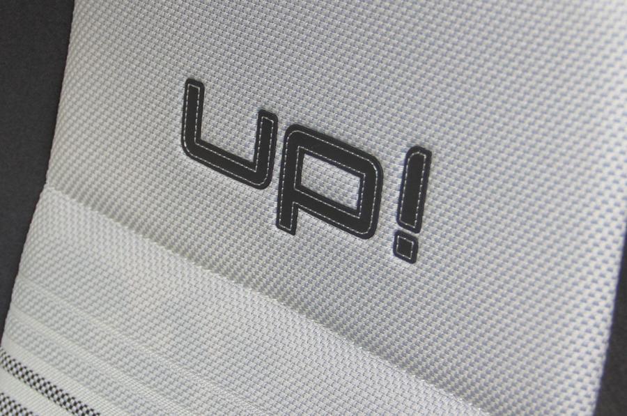  Volkswagen up! 2011 года  (фото 126 из 173)